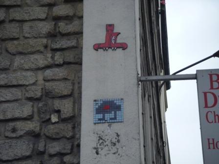 Invader : en attendant la 1000ème mosaïque parisienne (8/8)