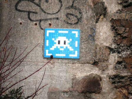 Invader : en attendant la 1000ème mosaïque parisienne (8/8)
