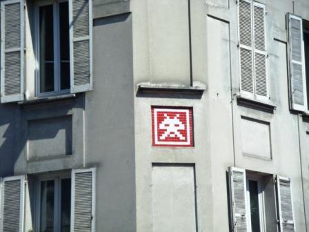 Invader : en attendant la 1000ème mosaïque parisienne (8/8)