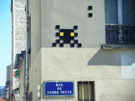 Invader : en attendant la 1000ème mosaïque parisienne (8/8)