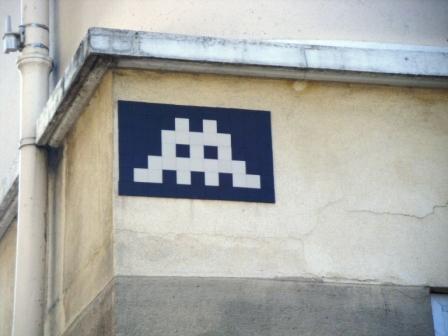 Invader : en attendant la 1000ème mosaïque parisienne (8/8)