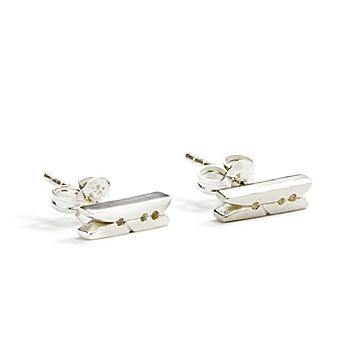 Des oeuvres de designers autour du cou