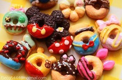 Donut Disney cherche iPhone kawaii