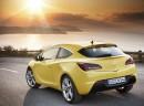 Opel_Astra_GTC_2012_010