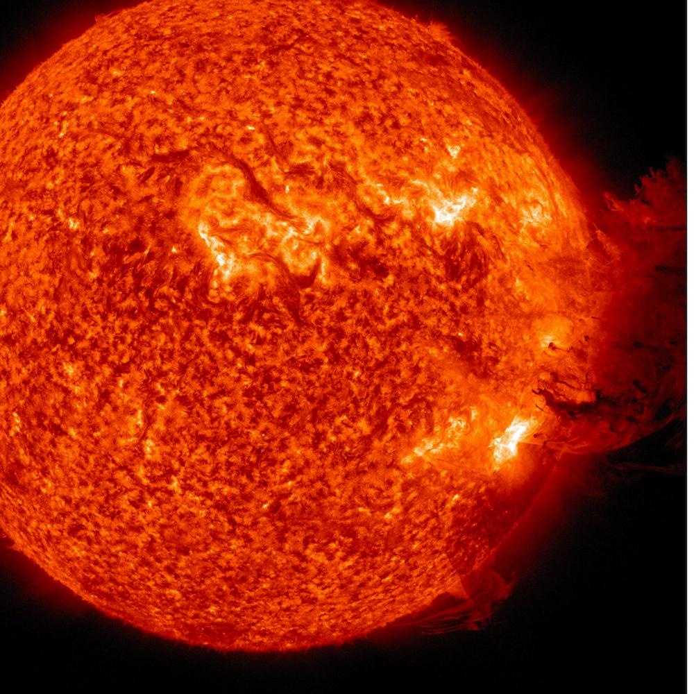 Eruption solaire classe M 2.5