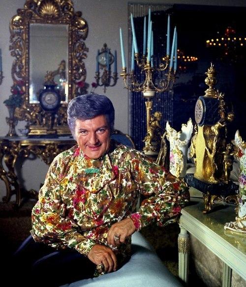 liberace-1974.jpg