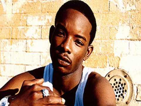 Urban Mystic & Phyllisia – Walking On Water.