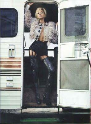 Beyoncé en couverture de Daze & Confused (juin/juillet)