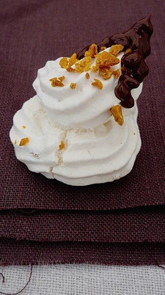 meringues-a-la-mangue-019.JPG