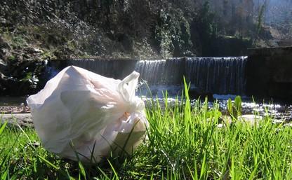 Ciao ciao les sacs en plastique ! L’Italie l’a fait, pourquoi pas nous ?