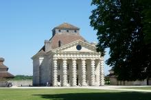 2009-06-13-arcetsenans-salineroyale-maisondirecteur01