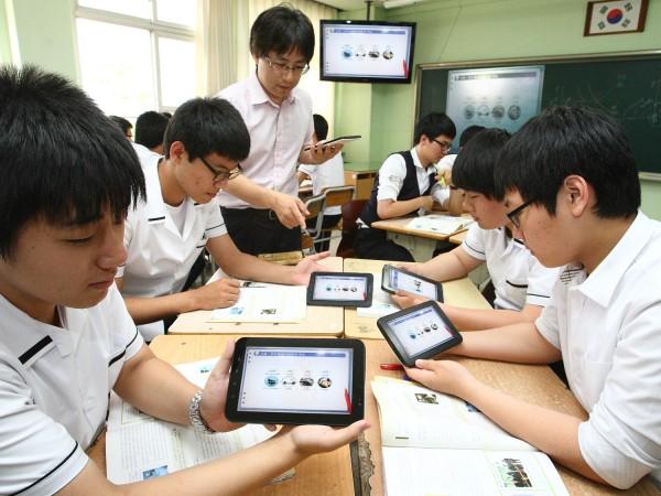samsung tab school 1 600x450 Samsung dans les écoles coréennes