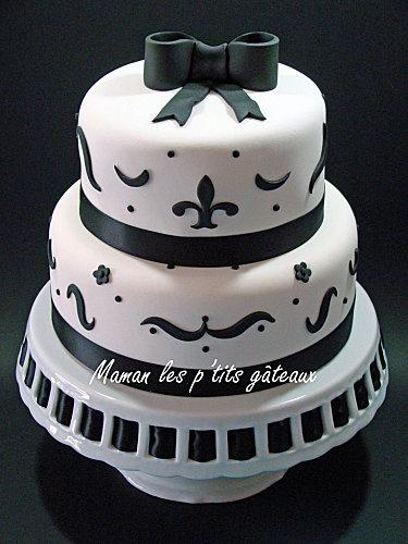 wedding-cake-noir-et-blanc-.jpg
