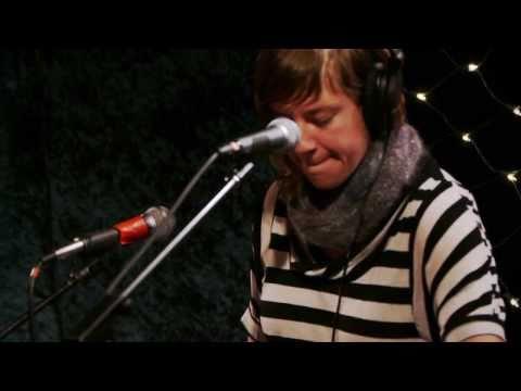 0 tUnE yArDs   Gangsta | Live