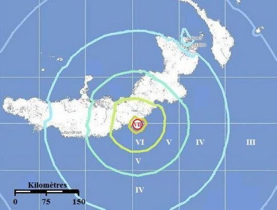 Violent séisme sous marin, de magnitude 6.6, près des côtes Sud de l'Île de Nouvelle Bretagne.