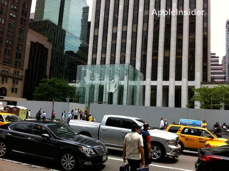 New York: Apple commence à démonter le Cube du Store de la Fifth Avenue NY