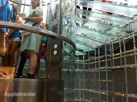 New York: Apple commence à démonter le Cube du Store de la Fifth Avenue NY