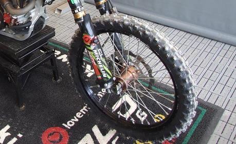 roue Au coeur du team Bud Racing