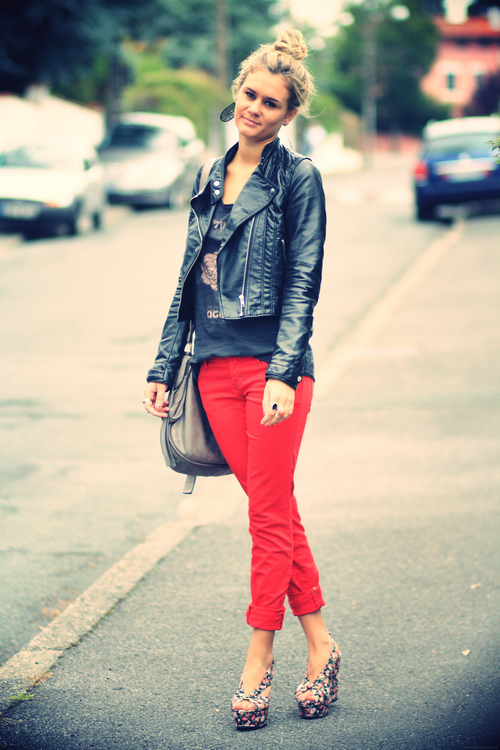 Red pants !!
