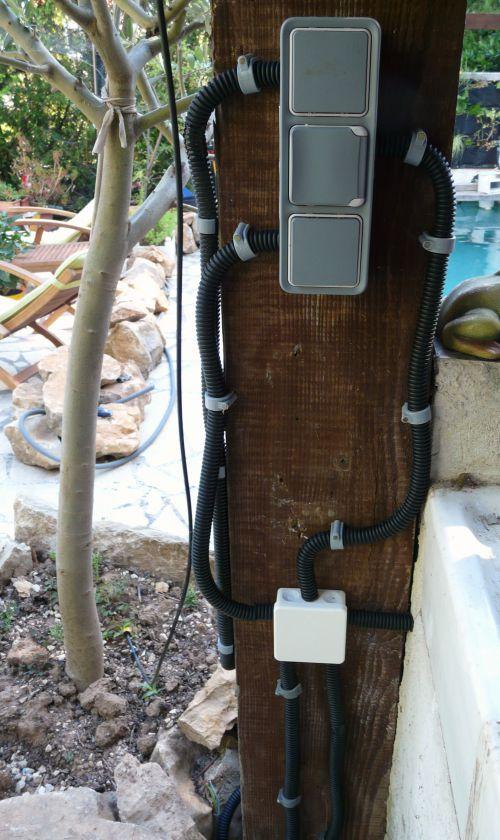 Piscine naturelle : organisation des éclairages