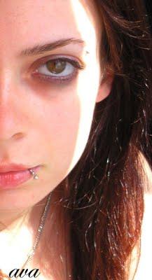 Tout savoir sur l’indigo : comment colorer ses cheveux avec cette plante ?