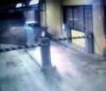 vidéo femme alcool volant voiture parking porte