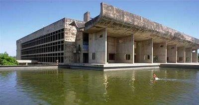 Bordeaux exposition consacrée seul projet urbain réalisé Corbusier