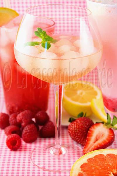 Framboise, pamplemousse et fraise: trois cocktails anti-canicule