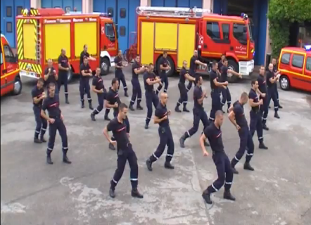 flashmob-pompiers-st-priest.png
