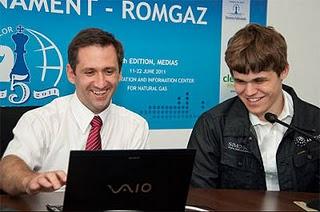 Echecs en Roumanie : Magnus Carlsen (2815) commente sa dernière partie - ronde 10 © ChessBase