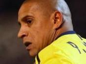 Roberto Carlos, victime d’un acte raciste, quitte terrain‎