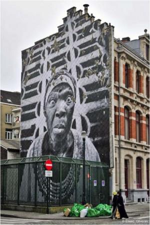 Peinture murale sur un immeuble de Bruxelles