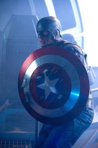 Le bouclier de Captain America: La vraie star du film ! - Paperblog