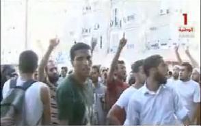 Des Islamistes s'attaquent à la liberté en plein Tunis