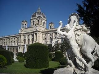 À Maria-Theresien-Platz