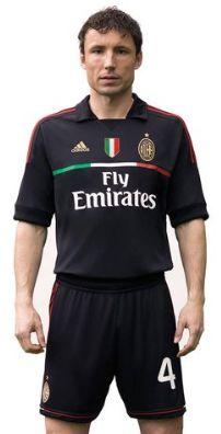 Van Bommel maillot noir AC Milan 2011 - 2012