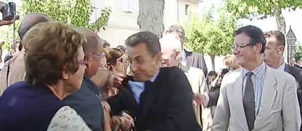 Nicolas Sarkozy agressé en pleine rue…