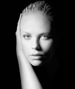 Charlize Theron réclame le mariage pour tous au niveau fédéral