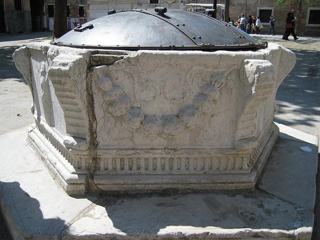 Puits du campo Sant' Agnese