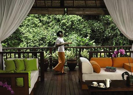 terrasse-exterieur-2-hotel-Ubud-Hanging-Gardens-hoosta-magazine-paris