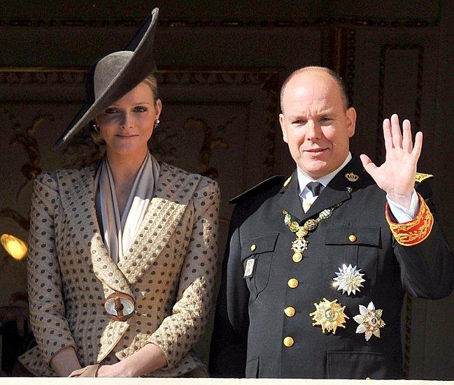 04185010-photo-le-prince-albert-et-charlene-wittstock