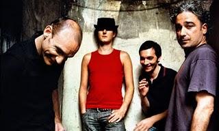 News \\ Louise Attaque sort de sa léthargie!