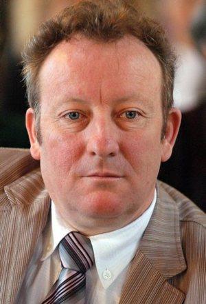 Ce sera la première élection législative (depuis que je suis secrétaire fédéral) qui peut rassembler toutes les sensibilités de la famille communiste, les adhérents, les élus, les sympathisants, la gauche de la gauche. Ce sera la première fois si nous ...