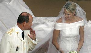 739723_monaco-s-prince-albert-ii-speaks-with-princess-charlene-during-their-religious-wedding-ceremony-at-the-palace-in-monaco