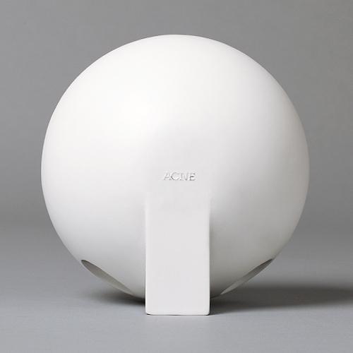Crâne pour bureau par Acne Jr