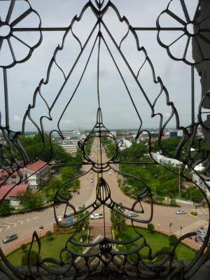 123. Vientiane, petite France