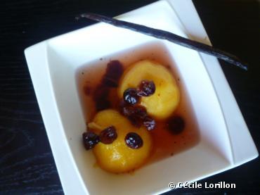 Pêches en gelée fraîche de vin rosée épicé et cramberries