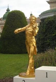 Valses viennoises, concertos et requiem