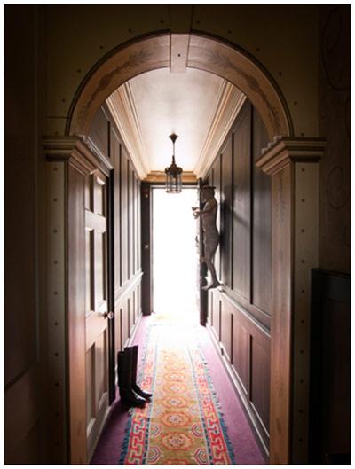 couloir-40-Winks-hotel-royaume-uni-londres-hoosta-magazine-paris