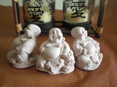 Bouddhas en plâtre parfumés